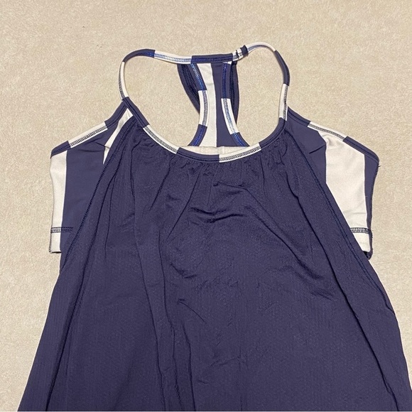 Lululemon Tank Top women’s Size 6 No Limits Tank Top Cadet Blue/Steep Stripe - Picture 3 of 10